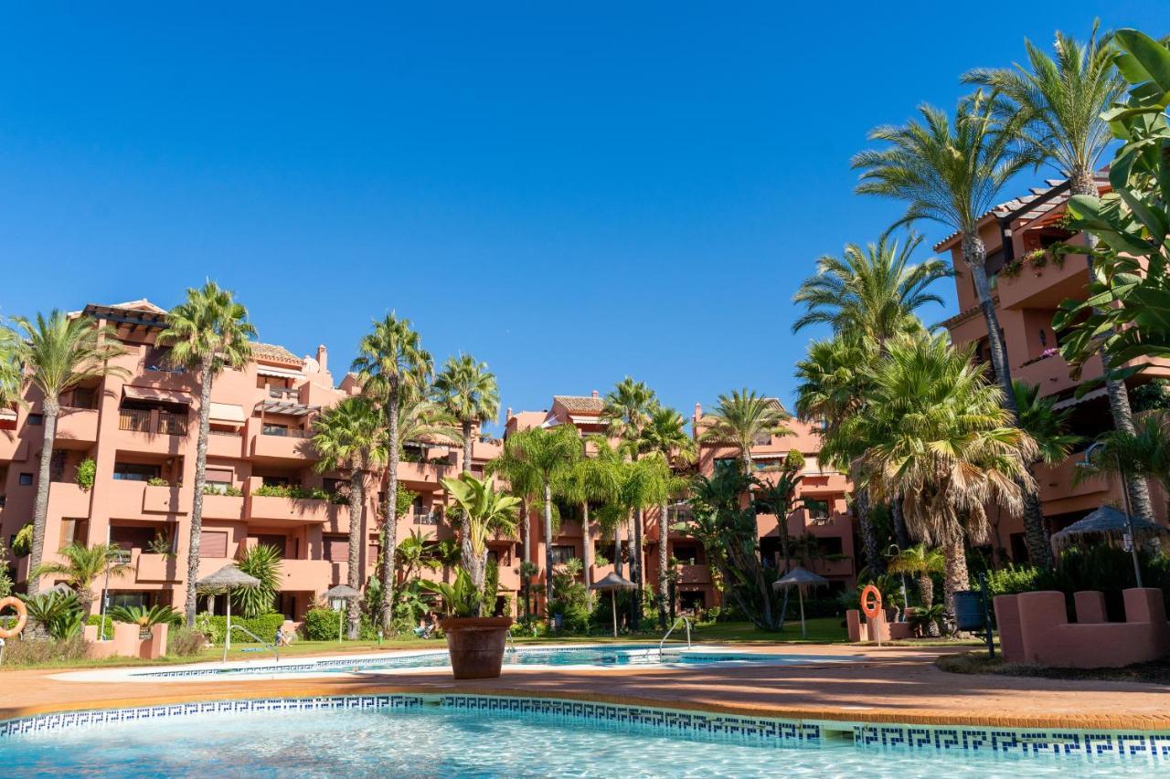 3+1 Bed Apartment, 100m Away From The Appartement