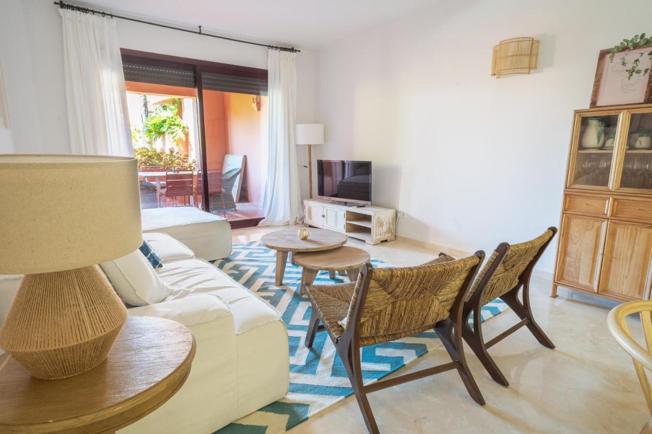 Appartement 3+1 Bed Apartment, 100m Away From The Marbella